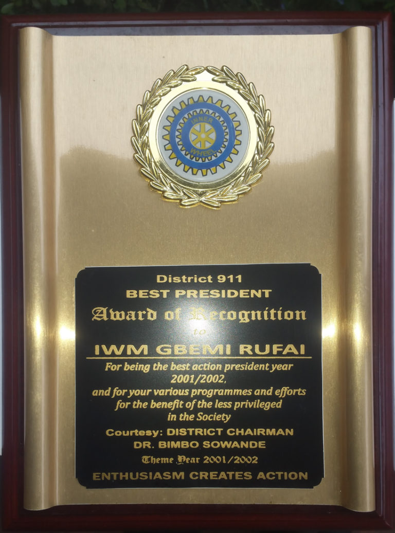 Distinguished Service Award, Best District President – 2001/2002
